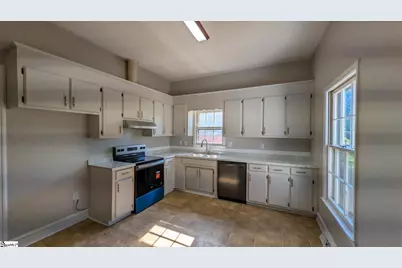 6 9th Street, Greenville, SC 29611 - Photo 5