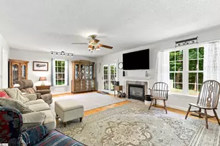 545 E Brookwood Dr, Landrum, SC 29356 - Photo 5