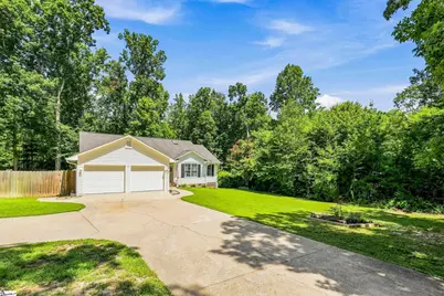 545 E Brookwood Drive, Landrum, SC 29356 - Photo 3