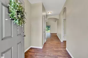 324 S Stonegate Dr, Seneca, SC 29678 - Photo 5