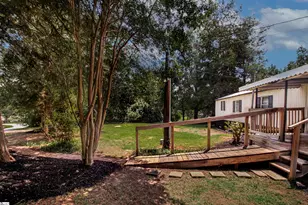 410 Cedar Cir, Easley, SC 29642 - Photo 9