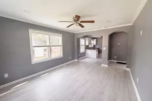 946 N Logan St, Gaffney, SC 29341 - Photo 3