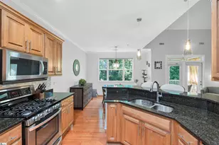 4 Edge Ct, Greenville, SC 29609 - Photo 9