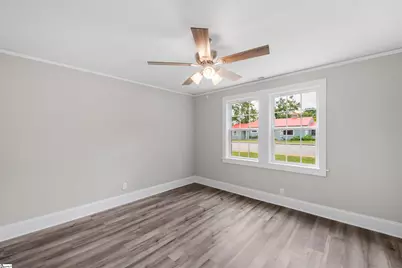 105 Pelzer Highway #Unit B, Easley, SC 29642 - Photo 7
