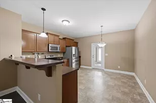 1035 Edenbrooke Cir, Anderson, SC 29621 - Photo 11