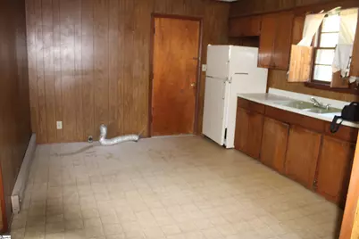 621 Freddie Drive, Spartanburg, SC 29303 - Photo 7