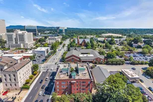 400 E Washington St, Greenville, SC 29601 - Photo 23