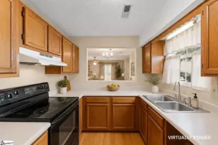 40 Huntsfield Dr, Greenville, SC 29607 - Photo 3