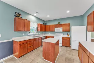6 Hartwell Dr, Simpsonville, SC 29681 - Photo 11