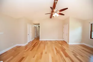145 Crossgate Dr, Boiling Springs, SC 29316 - Photo 5