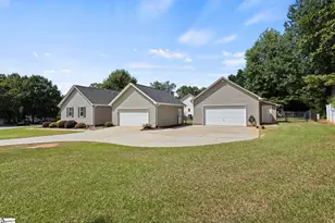 6 Brendle Dr, Simpsonville, SC 29681 - Photo 3