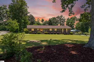 136 Bagwell St, Easley, SC 29640 - Photo 7
