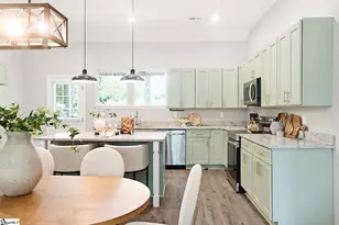 329 Woodley Rd, Spartanburg, SC 29306 - Photo 9