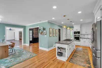 413 Mohawk Drive, Greenville, SC 29609 - Photo 9