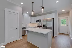 8 Howard St, Greenville, SC 29611 - Photo 3