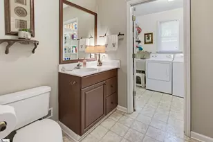 705 N Almond Dr, Simpsonville, SC 29681 - Photo 25
