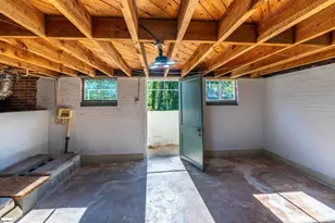909 W Georgia Rd, Woodruff, SC 29388 - Photo 19