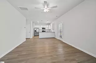 12023 Lansbury Dr, Inman, SC 29349 - Photo 5