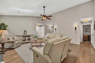 13 Chinaberry Ln, Simpsonville, SC 29680 - Photo 5