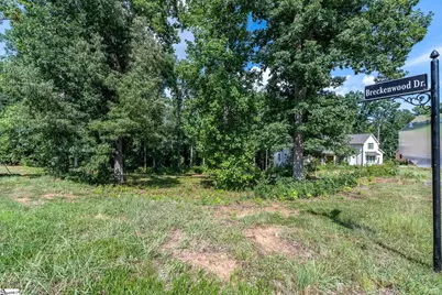 645 Breckenwood Drive, Spartanburg, SC 29301 - Photo 7