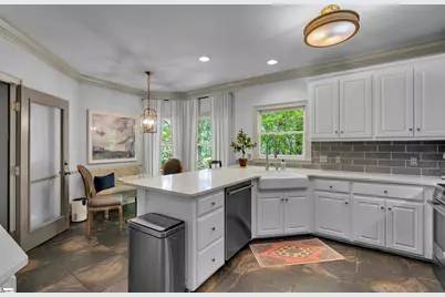 400 W Faris Road, Greenville, SC 29605 - Photo 11