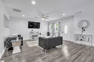 1026 Howard St, Spartanburg, SC 29303 - Photo 5