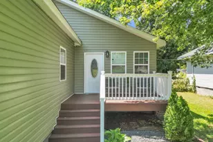 1026 Howard St, Spartanburg, SC 29303 - Photo 3