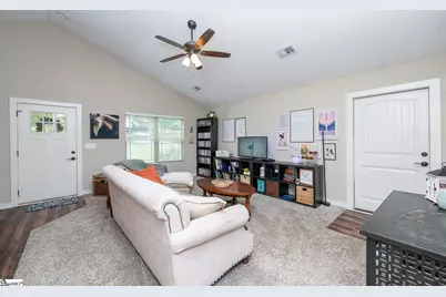 155 W Mill Street, Gray Court, SC 29645 - Photo 13