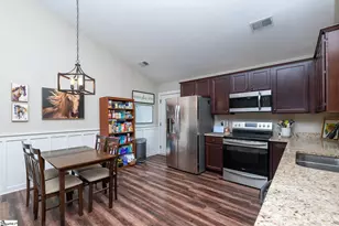 155 W Mill St, Gray Court, SC 29645 - Photo 5