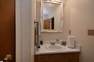 223 Redwood Dr, Easley, SC 29642 - Photo 15