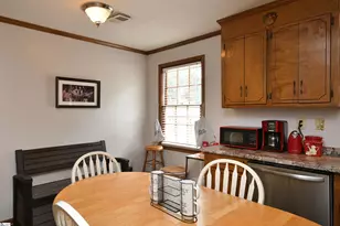223 Redwood Dr, Easley, SC 29642 - Photo 9