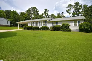 223 Redwood Dr, Easley, SC 29642 - Photo 3