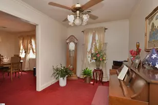 223 Redwood Dr, Easley, SC 29642 - Photo 11