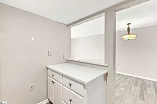 925 Cleveland St, Greenville, SC 29601 - Photo 11