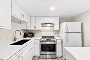 925 Cleveland St, Greenville, SC 29601 - Photo 9