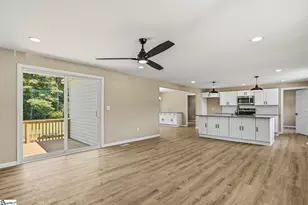 1310 Lakewood Ln, Anderson, SC 29625 - Photo 7