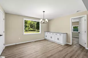 1310 Lakewood Ln, Anderson, SC 29625 - Photo 13