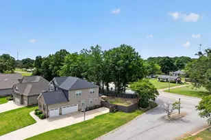 2 Peaceful Ct, Fountain Inn, SC 29644 - Photo 5