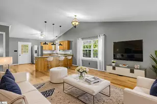 118 Dixie Ave, Greenville, SC 29607 - Photo 7