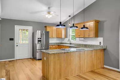 118 Dixie Avenue, Greenville, SC 29607 - Photo 13