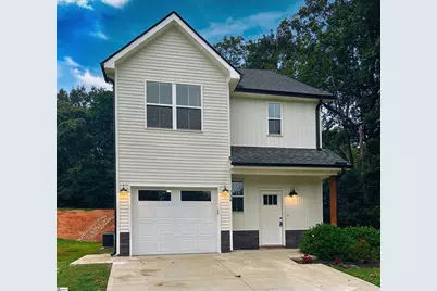 734 S Bomar Avenue, Landrum, SC 29356 - Photo 1