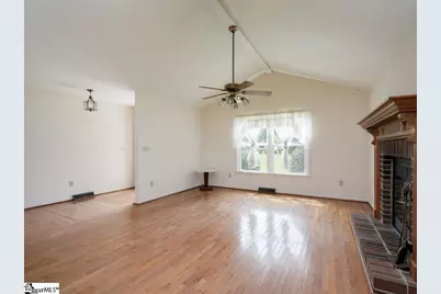 127 Lake Robinson Pointe, Greer, SC 29651 - Photo 7