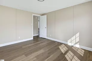 95 S Manley Dr, Taylors, SC 29687 - Photo 17