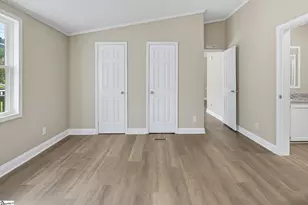 95 S Manley Dr, Taylors, SC 29687 - Photo 13