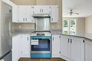 95 S Manley Dr, Taylors, SC 29687 - Photo 5