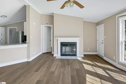 95 S Manley Drive, Taylors, SC 29687 - Photo 3