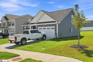 100 Denbigh Ln, Greenville, SC 29605 - Photo 3