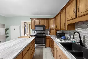 38 3rd Ave, Greenville, SC 29611 - Photo 17