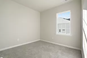 909 Kitson Ct, Enoree, SC 29335 - Photo 5