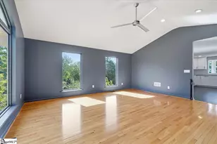 219 Fairview Dr, Greenville, SC 29609 - Photo 5